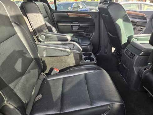 Used 2008 Nissan Armada LE w/ Technology Pkg image 24