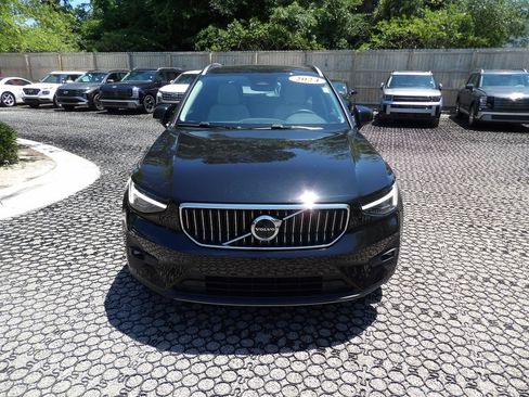 Certified 2024 Volvo XC40 B5 Plus w/ Protection Package Premier AWD/4WD image 3