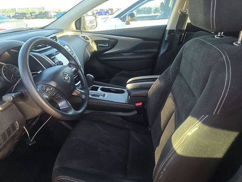 Used 2019 Nissan Murano S AWD/4WD image 14