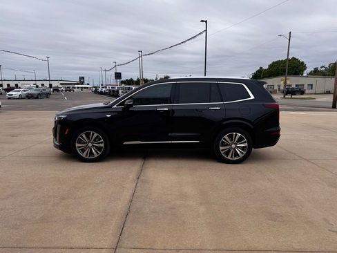 Used 2021 Cadillac XT6 Premium Luxury w/ Platinum Package AWD/4WD image 6