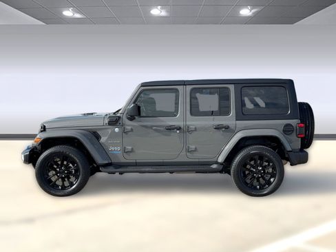 Certified 2022 Jeep Wrangler Unlimited Sahara image 2