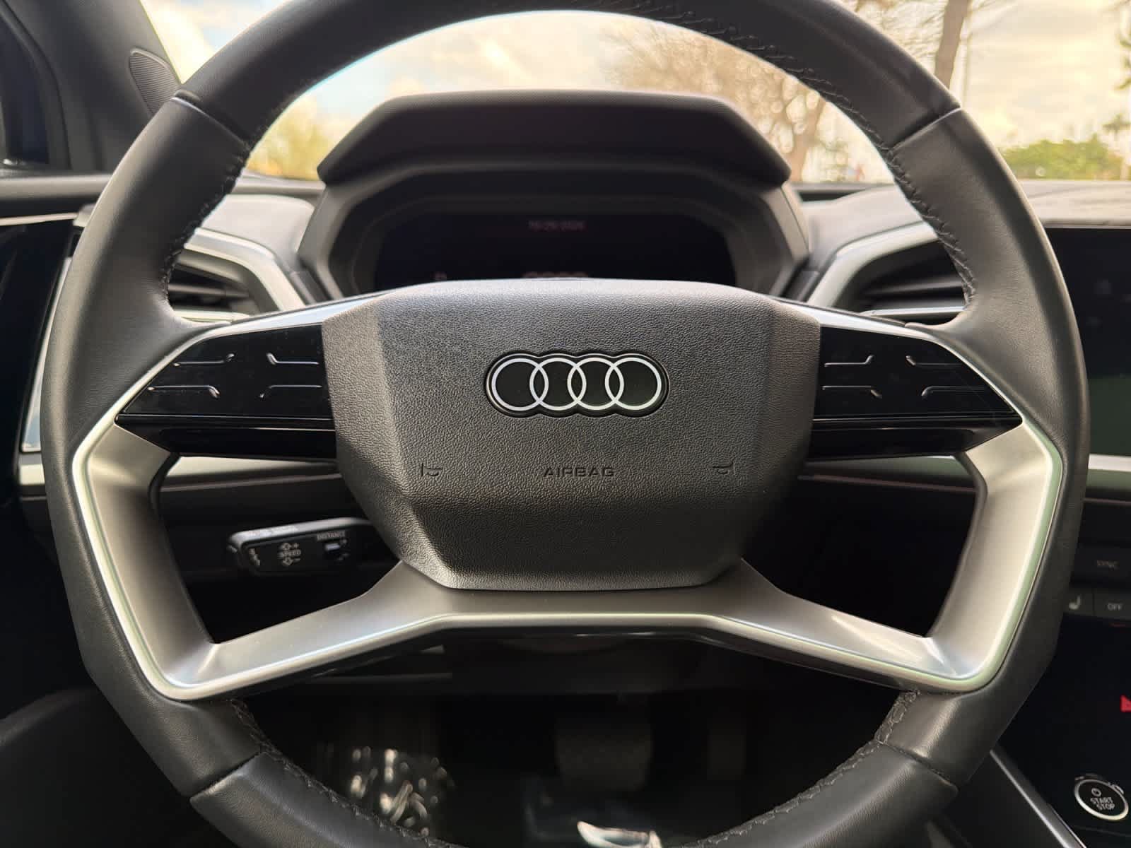 Used 2024 Audi Q4 e-tron Premium AWD/4WD image 23
