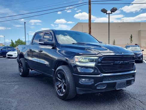 Used 2020 RAM 1500 Sport w/ Level 2 Equipment Goup w/2_L AWD/4WD image 3