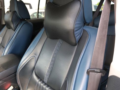 Used 2011 Honda Pilot Touring image 5