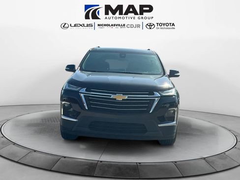 Used 2023 Chevrolet Traverse LT FWD image 8
