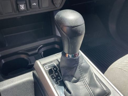 Used 2023 Toyota Tacoma SR5 w/ Technology Package AWD/4WD image 8