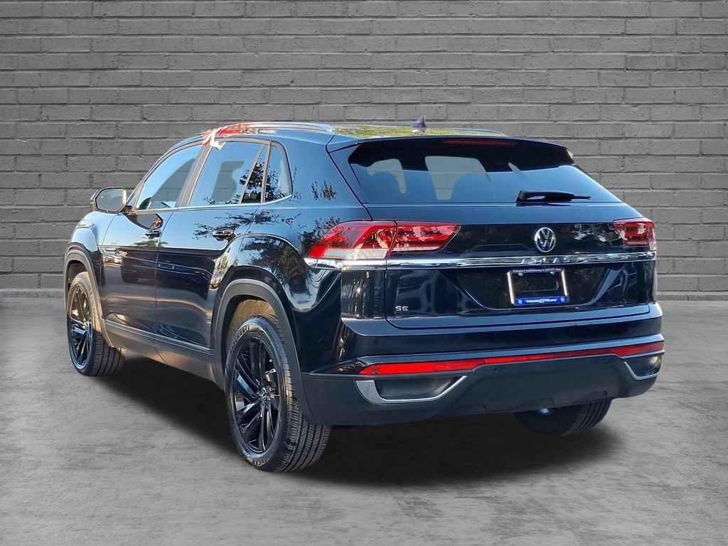 Used 2023 Volkswagen Atlas Cross Sport SE w/ Black Wheel Package FWD image 5