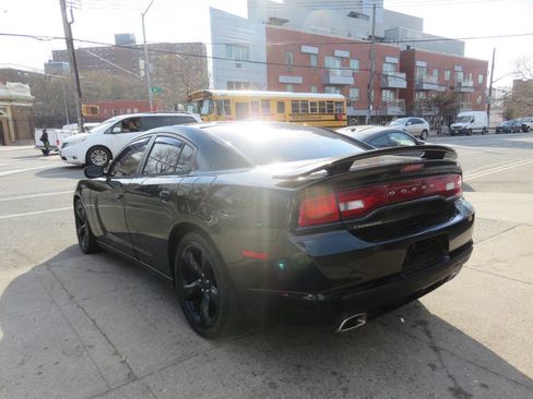 Used 2014 Dodge Charger SXT Plus image 4