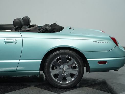 Used 2002 Ford Thunderbird image 22
