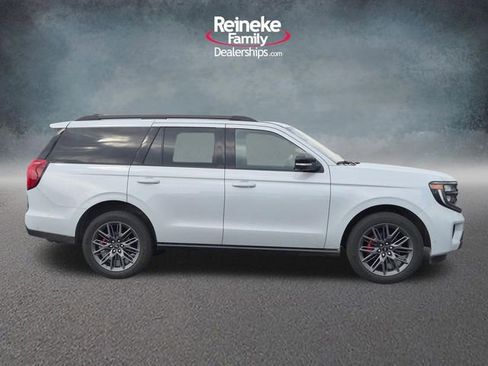 Certified 2025 Ford Expedition Platinum w/ Stealth Performance Package image 4