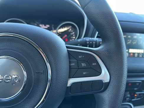 Used 2020 Jeep Compass Sport image 22