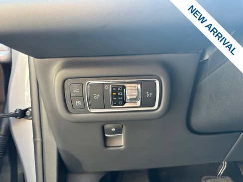 Used 2024 Lincoln Nautilus Reserve w/ Equipment Group 202A AWD/4WD image 20