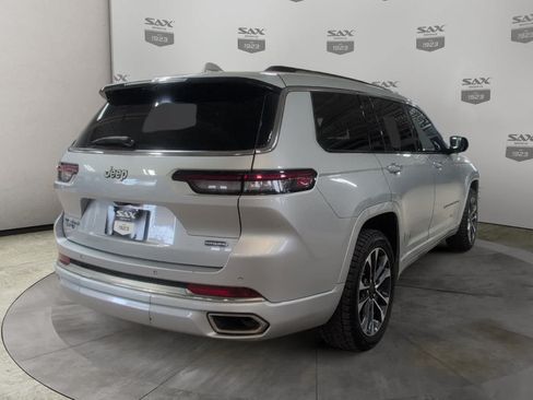 Used 2022 Jeep Grand Cherokee L Overland w/ Luxury Tech Group IV AWD/4WD image 5