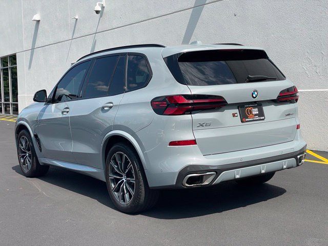 Certified 2024 BMW X5 xDrive40i w/ M Sport Package AWD/4WD image 5