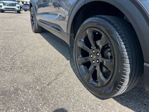 Certified 2024 Ford Explorer ST-Line w/ Class IV Trailer Tow Package AWD/4WD image 28