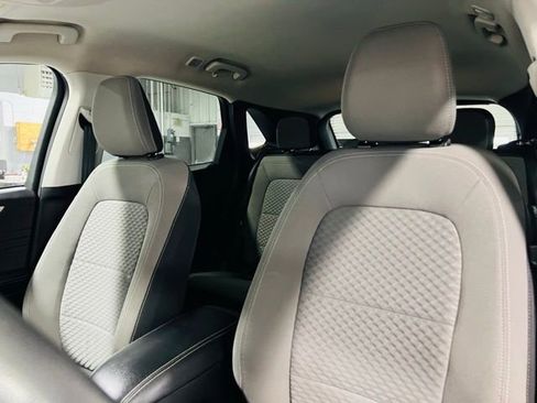 Used 2021 Ford Escape SE AWD/4WD image 2