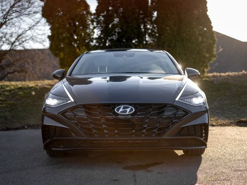 Used 2023 Hyundai Sonata SEL w/ Convenience Package image 2