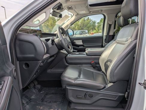 Used 2025 Ford Expedition Max Active AWD/4WD image 16