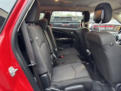 Used 2020 Dodge Journey SE w/ Blacktop Package FWD image 37