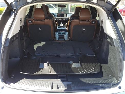 Certified 2024 Acura MDX SH-AWD w/ Technology Package image 8