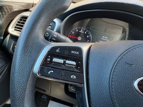 Used 2019 Kia Sorento L FWD image 22