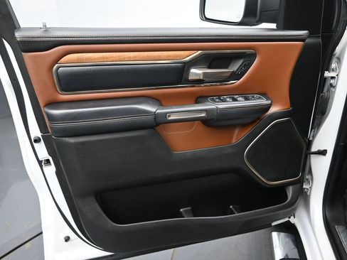 Used 2022 RAM 1500 Limited w/ Body-Colour Bumper Group AWD/4WD image 25