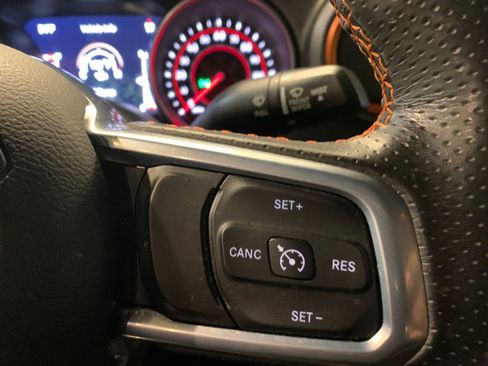 Used 2021 Jeep Gladiator Mojave AWD/4WD image 22