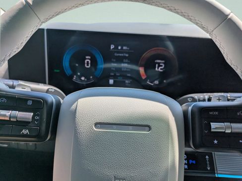 New 2026 Hyundai Santa Fe SE FWD image 29
