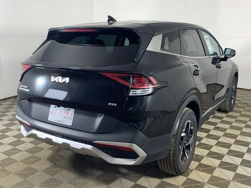 Used 2024 Kia Sportage LX AWD/4WD image 13