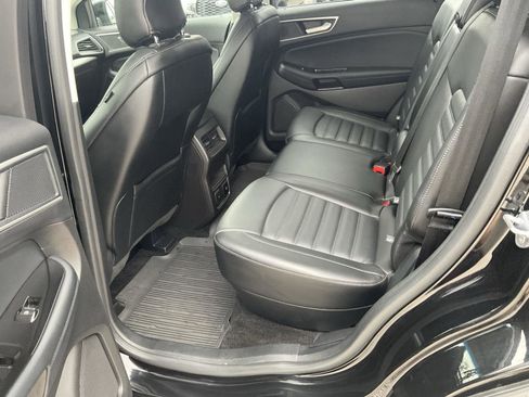Used 2018 Ford Edge SEL w/ Equipment Group 201A image 21