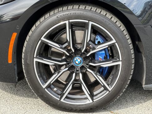 Used 2022 BMW i4 eDrive40 w/ M Sport Package image 28