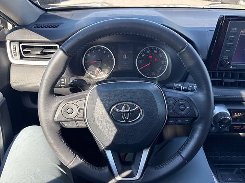 Used 2021 Toyota RAV4 XLE w/ Convenience Package AWD/4WD image 11