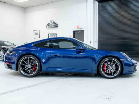 Used 2022 Porsche 911 Carrera S image 6