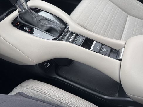 Used 2023 Honda HR-V LX image 30