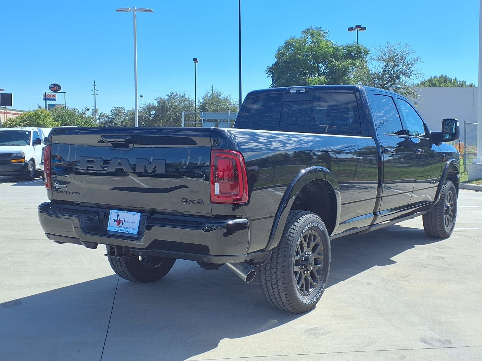 New 2027 RAM 2500 Limited AWD/4WD image 8