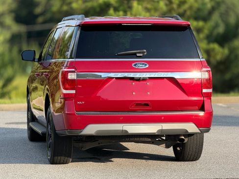 Used 2020 Ford Expedition XLT w/ Equipment Group 201A RWD image 5
