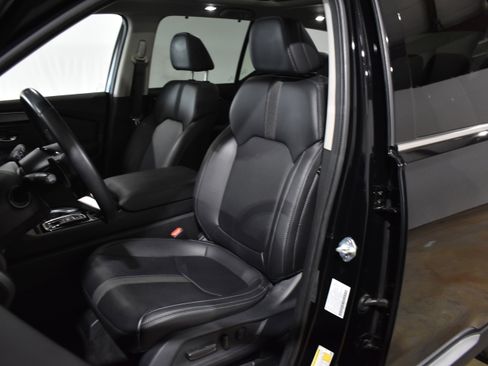 Used 2023 Honda Pilot Touring image 15