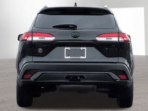 Certified 2025 Toyota Corolla Cross AWD Hybrid w/ Moonroof Package image 6