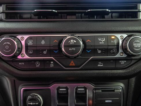 New 2026 Jeep Wrangler Sport S AWD/4WD image 25