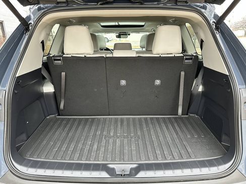 Used 2025 Toyota Grand Highlander AWD image 30
