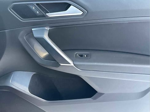 Certified 2020 Volkswagen Tiguan SEL image 19