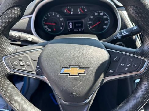 Used 2025 Chevrolet Malibu LT FWD image 24