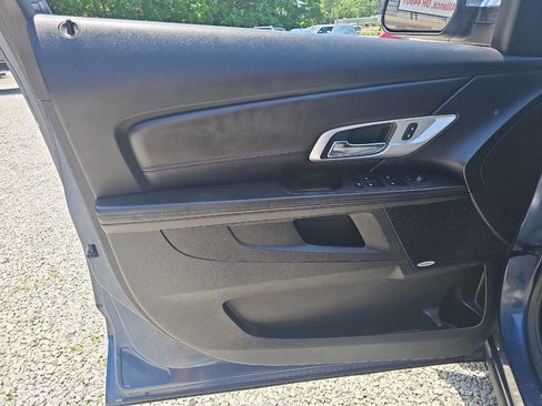 Used 2017 GMC Terrain SLE w/ Chrome Edition AWD/4WD image 15