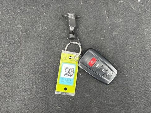 Used 2023 Toyota Camry XSE image 26