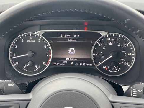 Used 2025 Nissan Pathfinder SV image 17