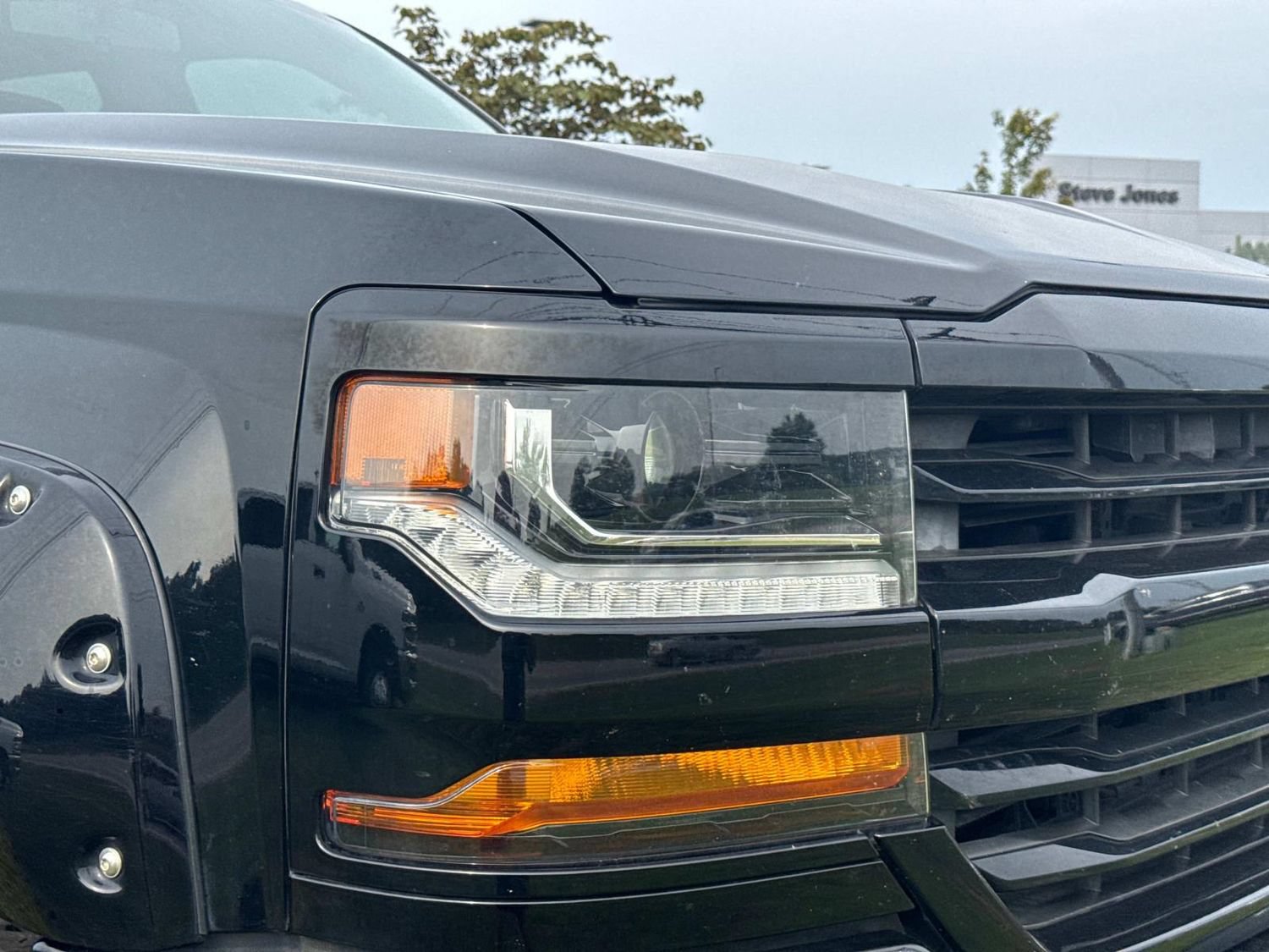 Used 2018 Chevrolet Silverado 1500 LT w/ All Star Edition AWD/4WD image 13