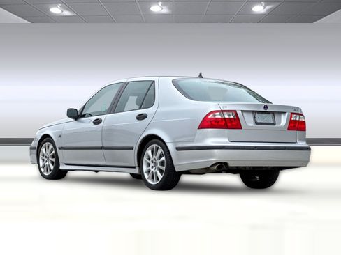 Used 2002 Saab 9-5 Aero FWD image 3