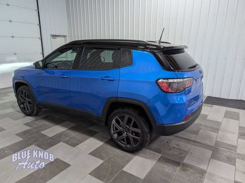 Used 2026 Jeep Compass Limited AWD/4WD image 2