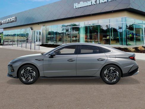 New 2026 Hyundai Sonata SEL image 3