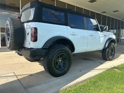 Used 2022 Ford Bronco Outer Banks w/ Sasquatch Package AWD/4WD image 7